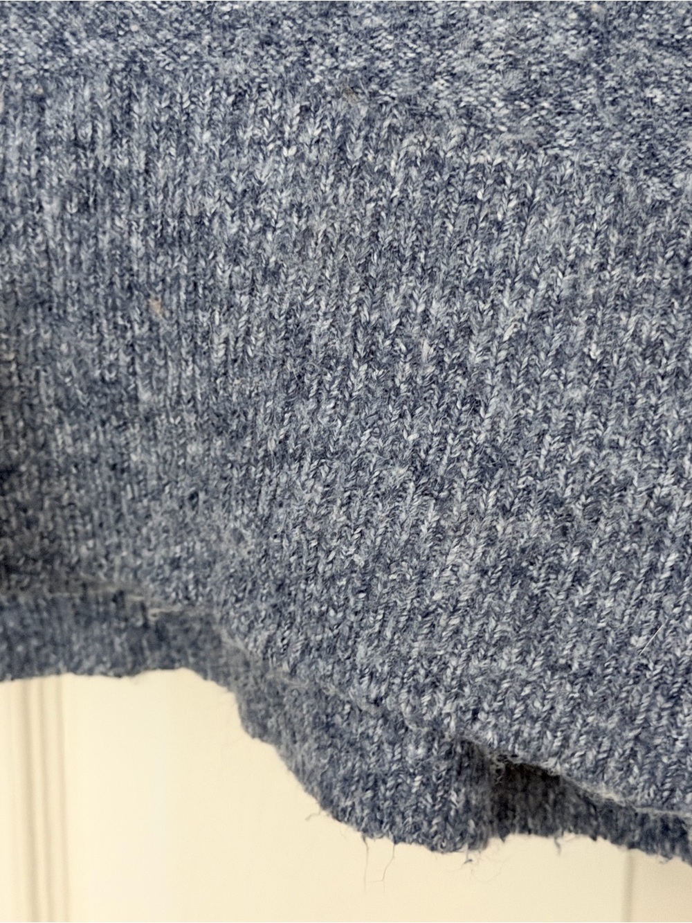 Women's Blue V-Neck Buttoned Cropped Cardigan Sweater - Picture 5 of 9
